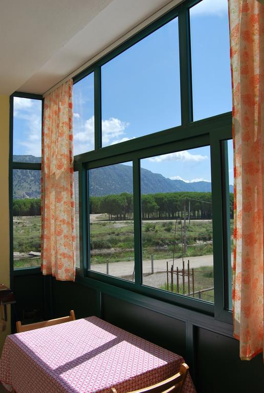H And H Guesthouse Velipojë 외부 사진