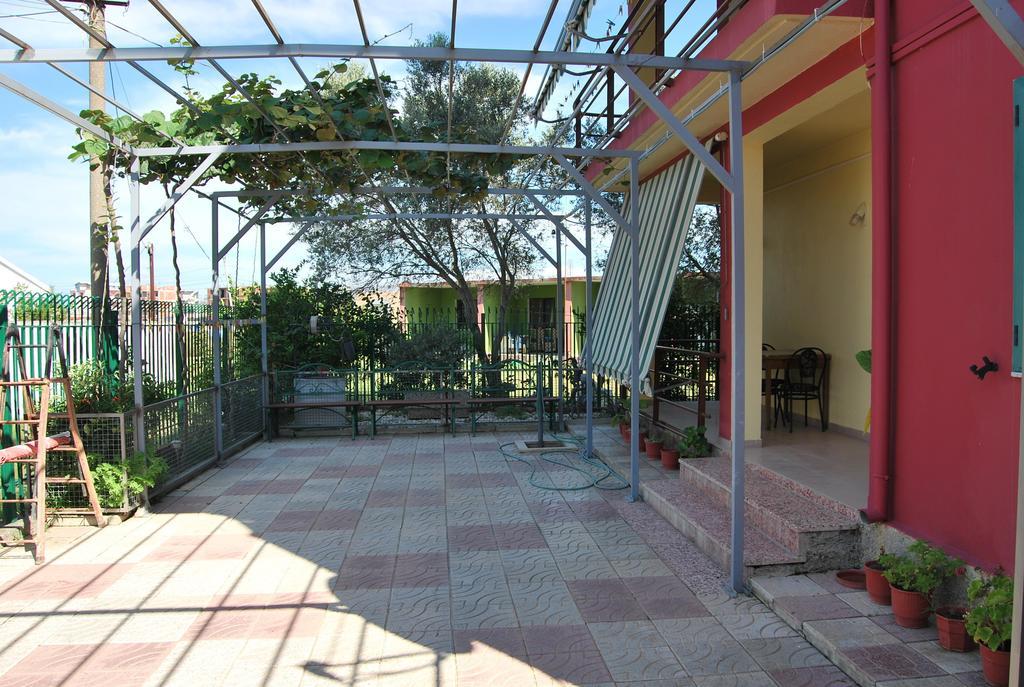 H And H Guesthouse Velipojë 외부 사진