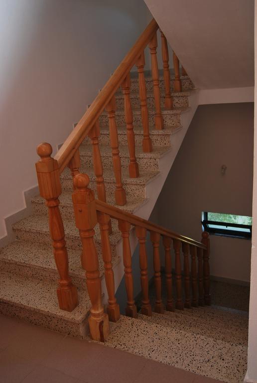 H And H Guesthouse Velipojë 외부 사진