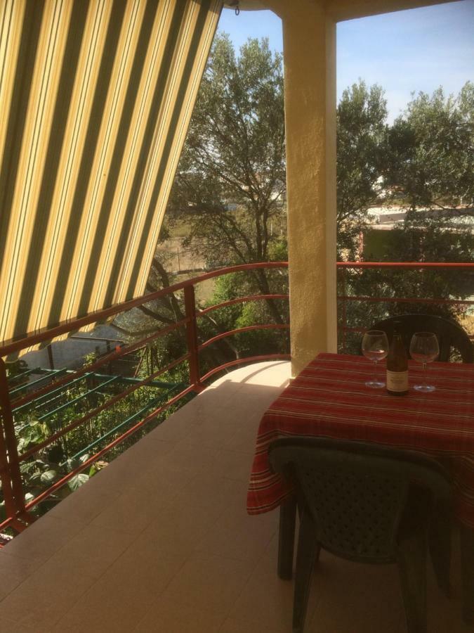H And H Guesthouse Velipojë 외부 사진